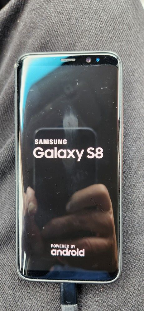Samsung S8. 64 Gigs. 4gigs  of ram