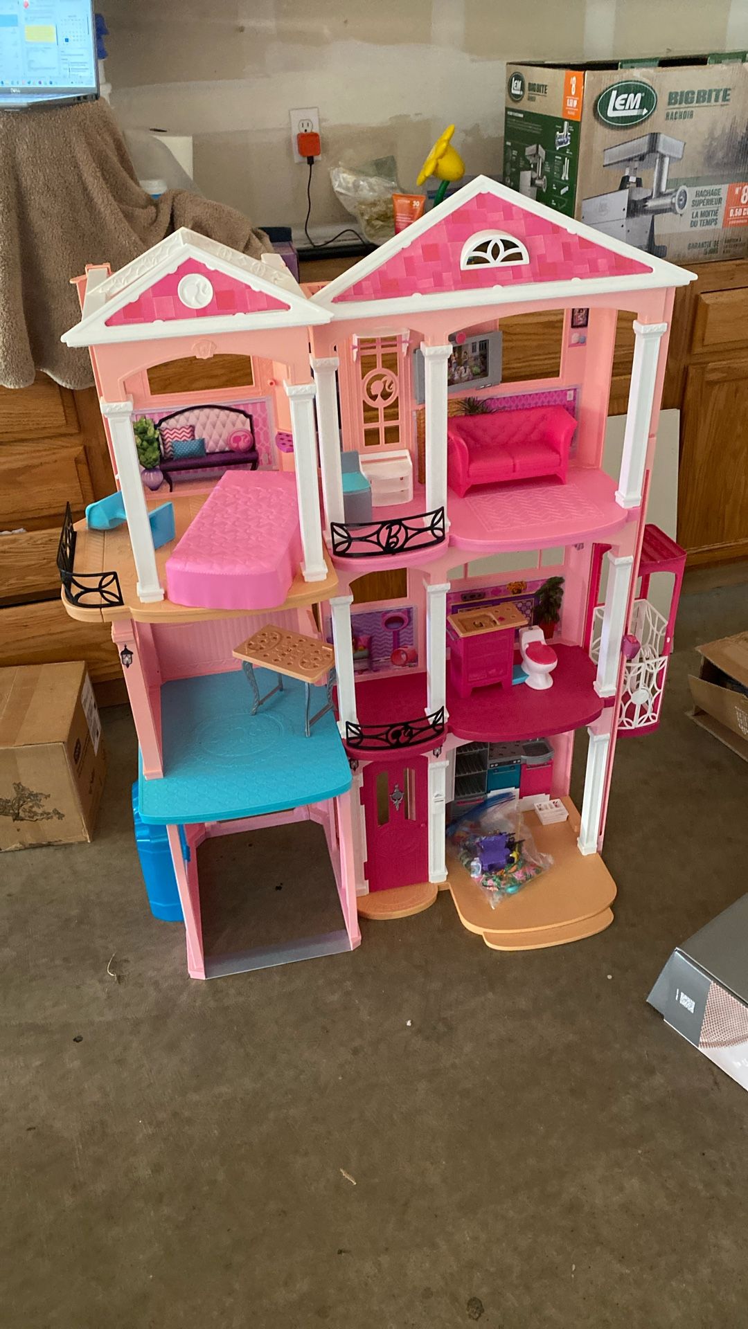 Free Barbie House