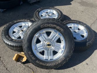 Chevy and gmc wheels 265/65/18” cooper