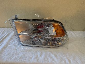 2013-2018 dodge ram headlight