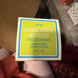 Avon Classic Beauty Decanter 