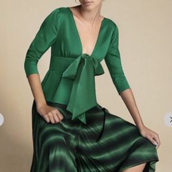 New York & Company Scuba Plunge Neck Bow Front Top