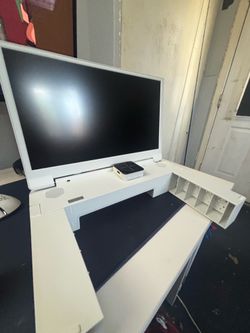 Portable screen