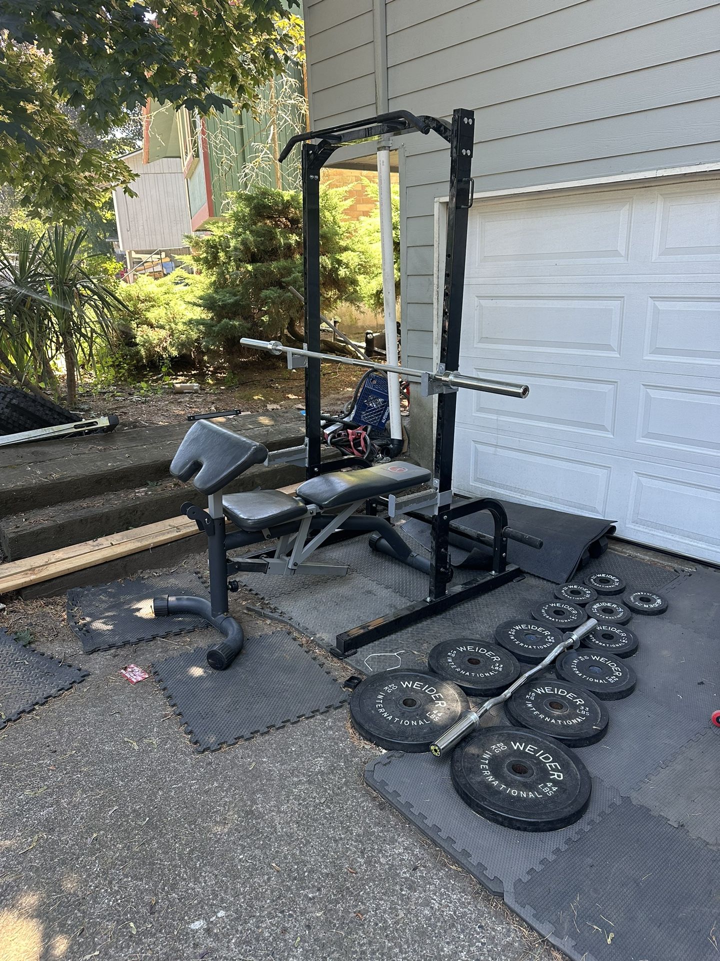 Squat Rack & 300lb Weightset