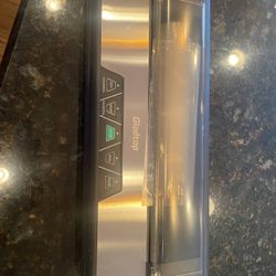 Gladtop Vacuum Sealer machine