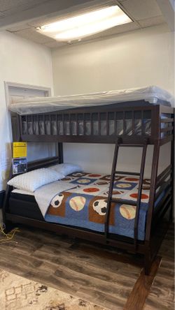 Bunk bed with no mattress