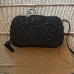AXV VIBRATION PLATE $50