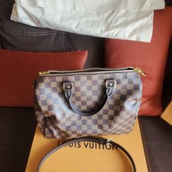 Louis Vuitton Speedy Bag With Strap