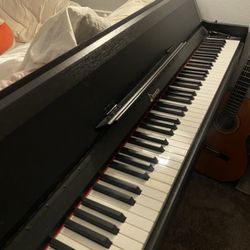 Donner 88 Key piano