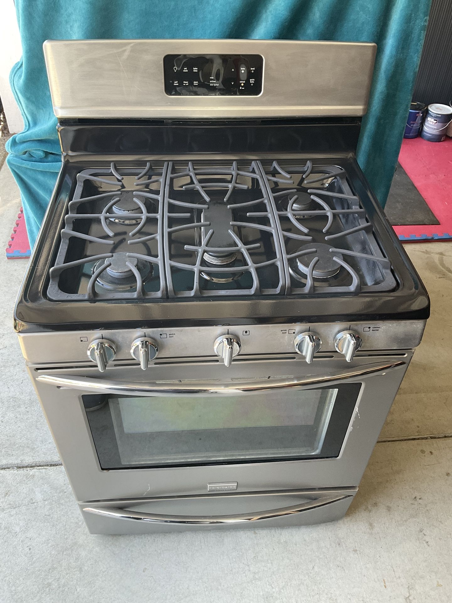 Gas Stove / Convection Oven