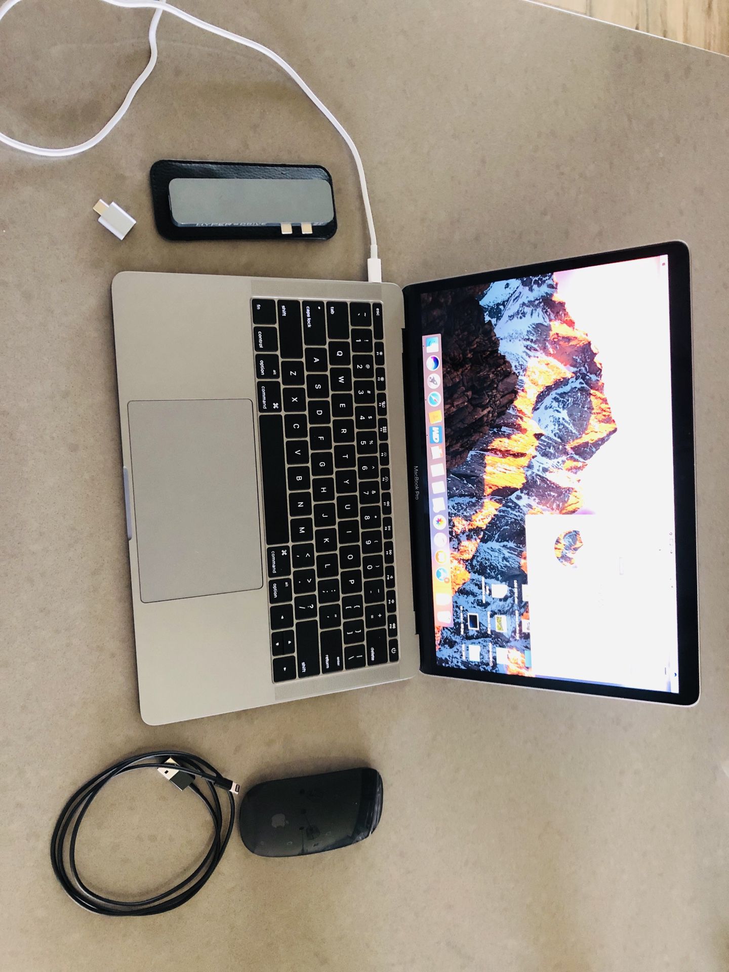MacBook Pro 2016 with accessories