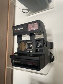 1980’s vintage Polaroid Sun 660 Autofocus film camera