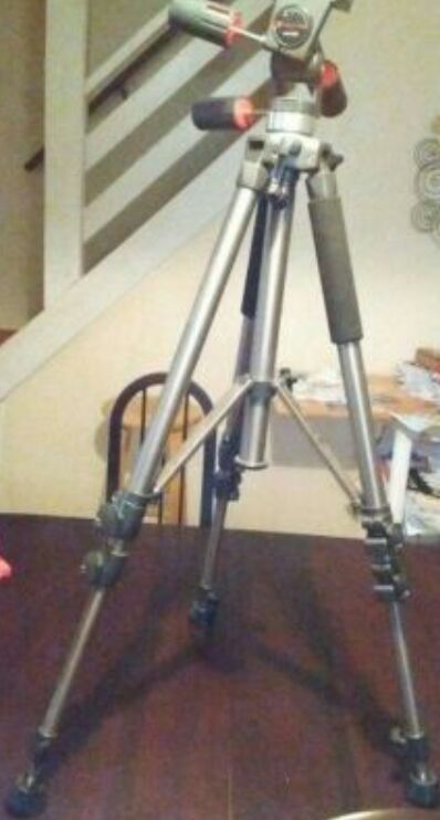 PROFESSIONAL Dynatran ATH-905 Heavy Studio Tripod