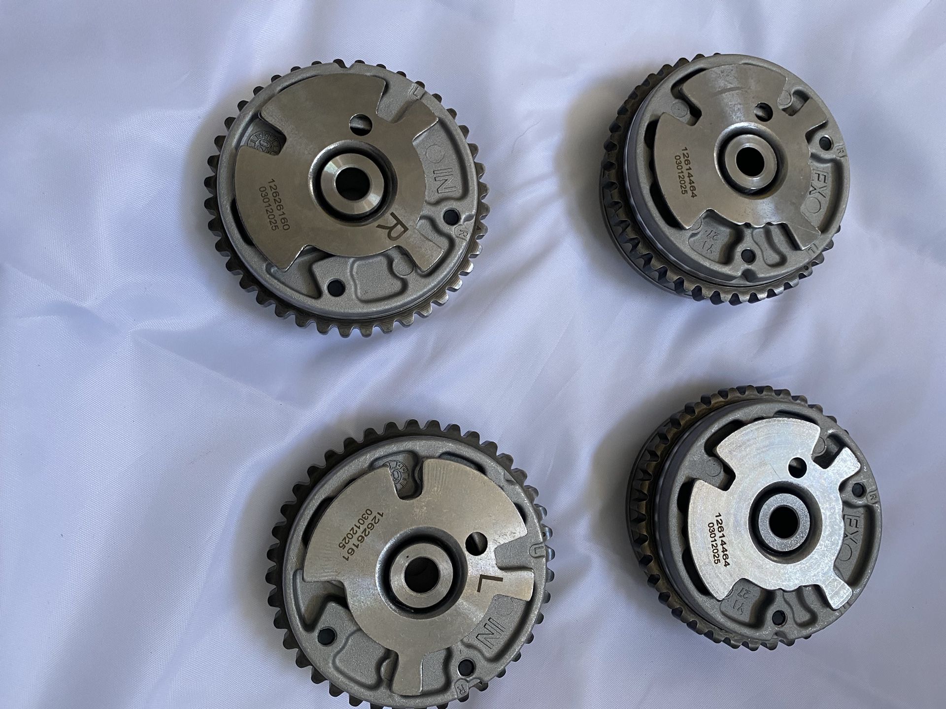 1(contact info removed) 1(contact info removed) 1(contact info removed) Intake and Exhaust Camshaft Timing Cam Gear Sprocket Fit for Buick Allure