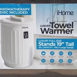iHome Towel Warmer Bucket with Inner Fragrance Pad Holder 400 W, White Plastic Finish