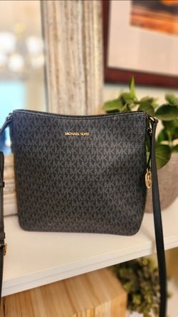 Michael Kors messenger bag