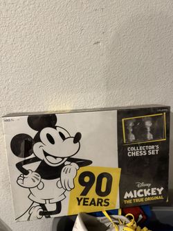 Disneys Mickey Chess Board