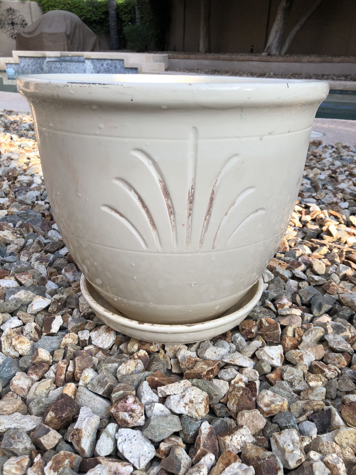 White ceramic glazed planter pot