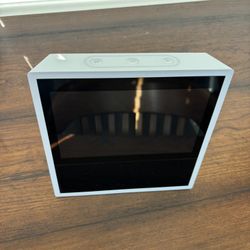 Amazon Echo Show (1st Gen)