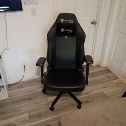 Secret Lab  Computer Chair 