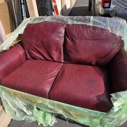 Love Seat. Good Condition 