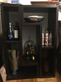 Geometric shelving unit