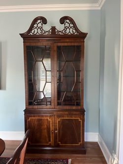 Mahogany Henredon china cabinet
