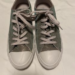 Converse Low tops