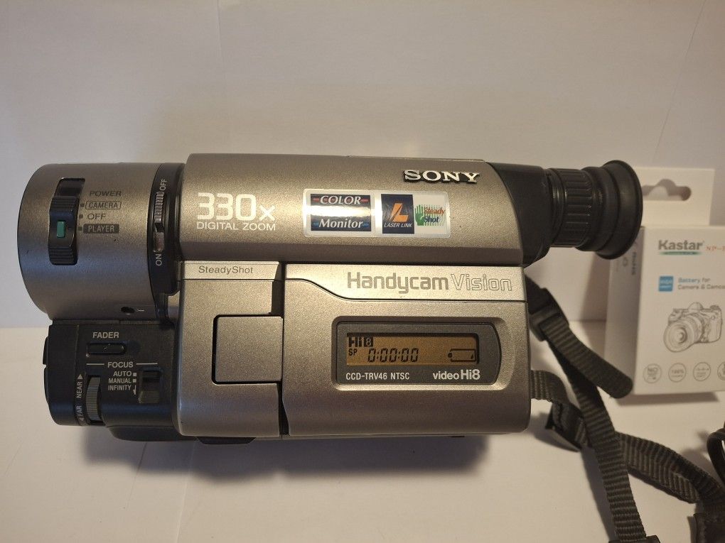 Sony Handycam Hi8 8mm Camcorder