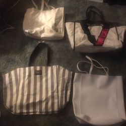 New Victoria Secrets Tote Bags Only $20 Each Firm With Tags