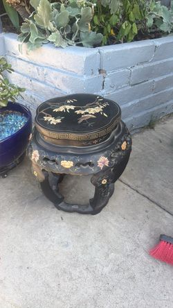 Antique Chinese black lacquer pedestal