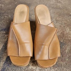 Universal Thread Peony Platform Mules - Tan - Size 8