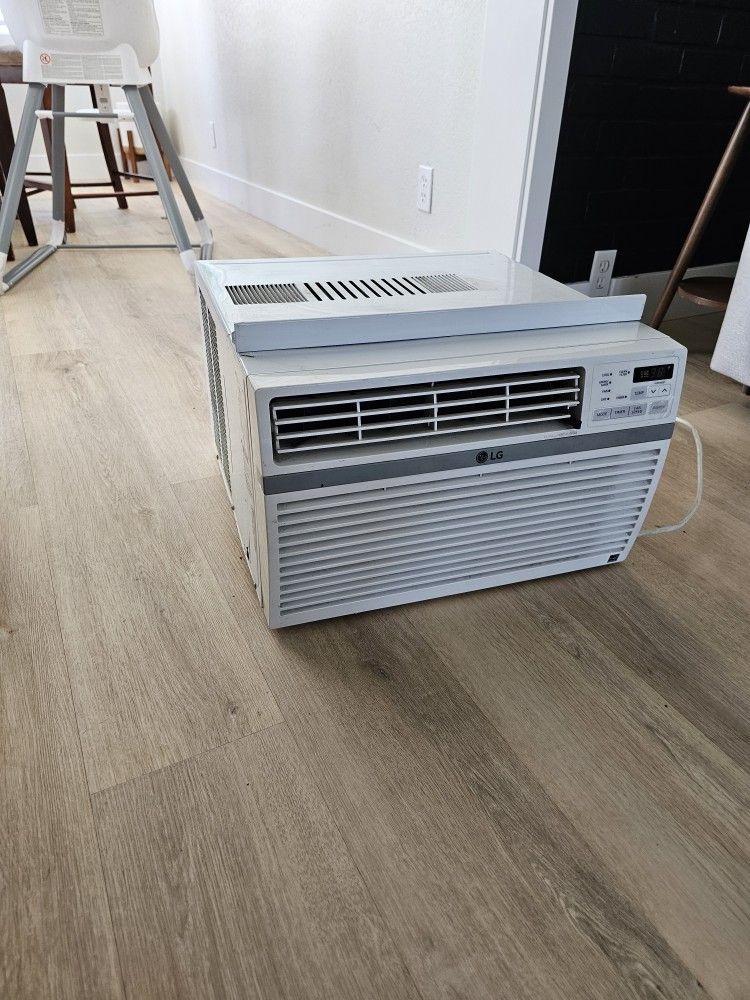 LG Window Air Conditioner