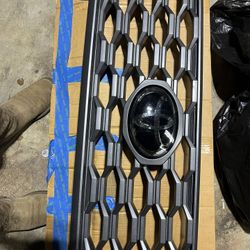 Parrilla Tacoma 2022