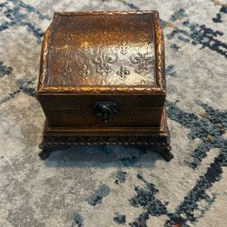 Jewelry Box With Clock 