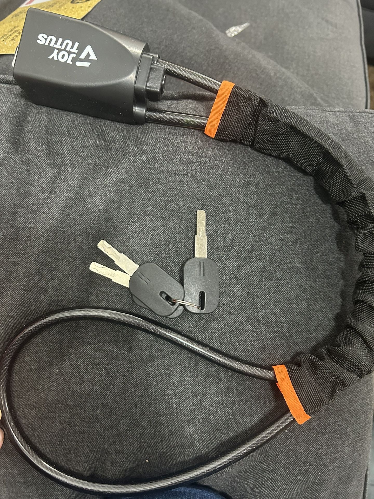 Steering Wheel Lock, Car Seat Belt Lock with 3 Keys,Double Car Anti Theft Device,Fits Most Vehicles, Trucks, SUVs, and Vans
