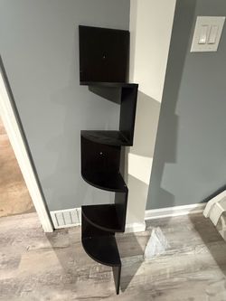 Wall shelf