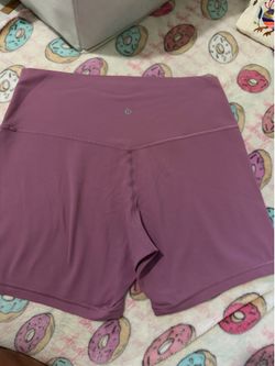 Lululemon 12