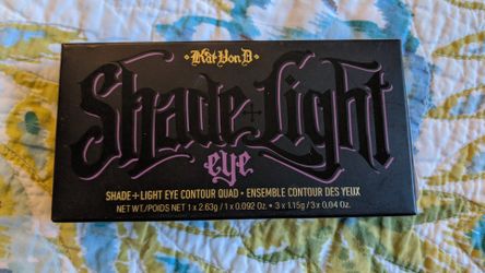 NIB, NEW IN BOX Kat Von D Shade and Light Eyeshadow Quad Palette, "Plum"