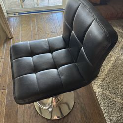 Adjustable Stool 