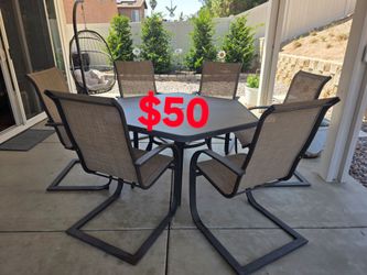 Patio set table & 6 chairs