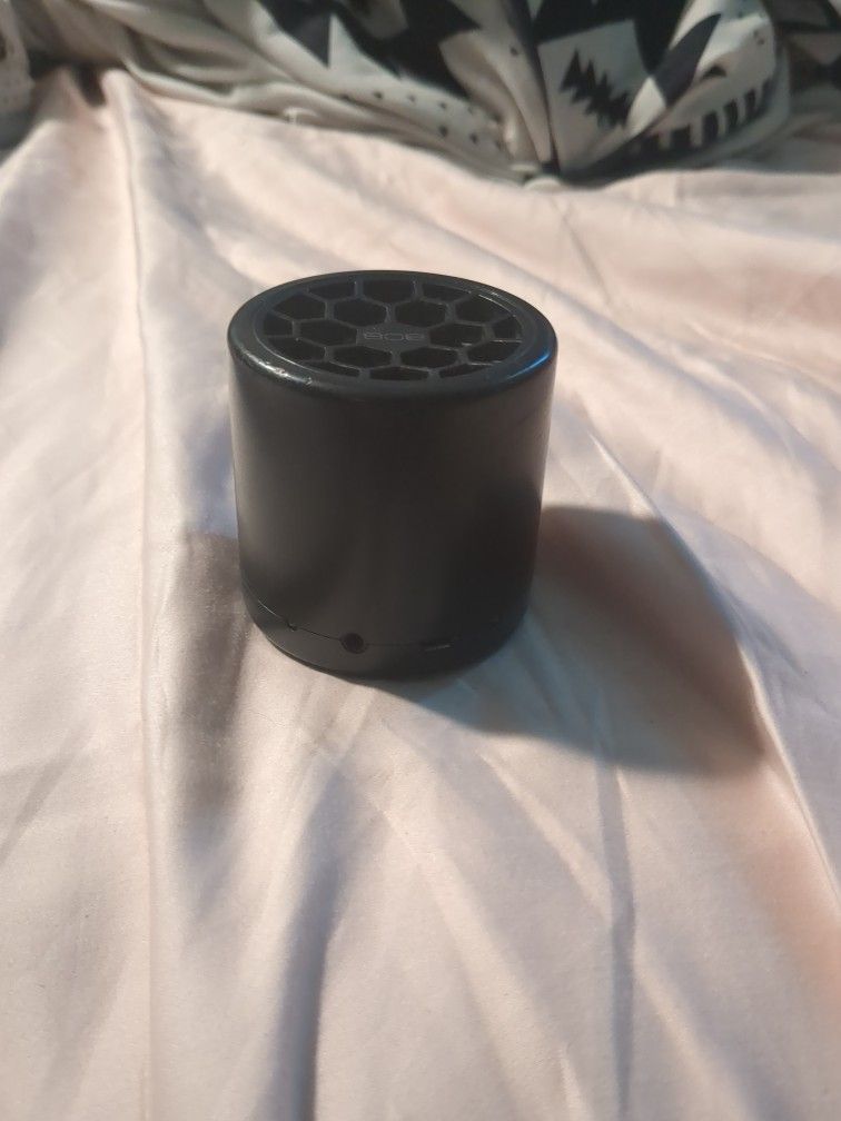 808 Speaker