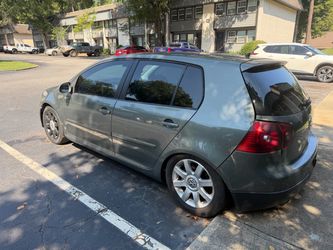 2008 Volkswagen Rabbit S 4-Door Hatchback, 2.5L 5-Cylinder