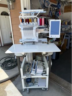 10 Needle BabyLock Venture Embroidery Machine