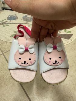 Cute girl pink bunny sandal