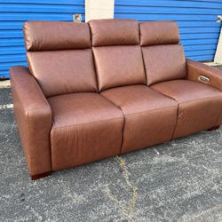 LAZYBOY ACADIA LEATHER POWER RECLINER 