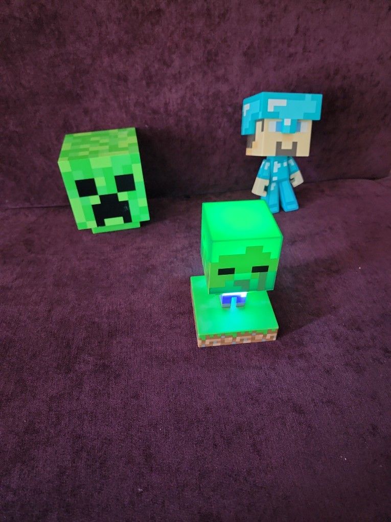 Minecraft Night Lights & Toy