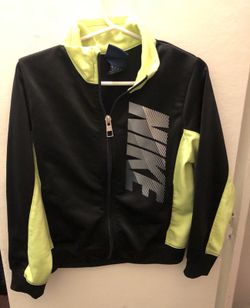 Toddler boy Nike sweater and pant set