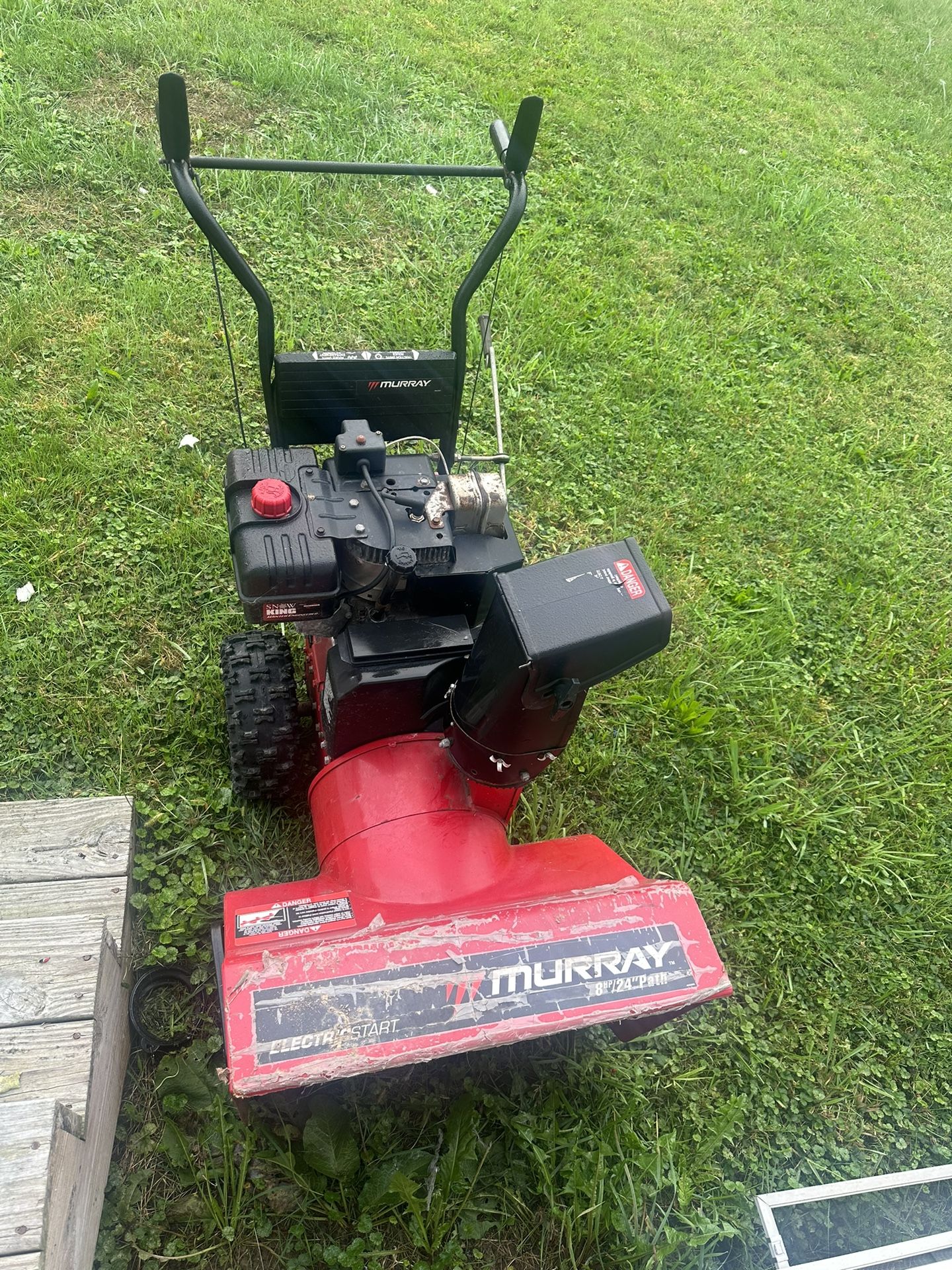 Murray Spirit 8hp Snow Blower.