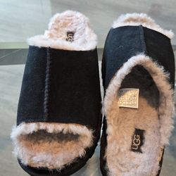 Ugg Slides
